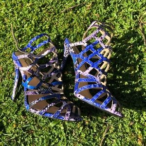 SNAKE SKIN CUTOUT HEELS